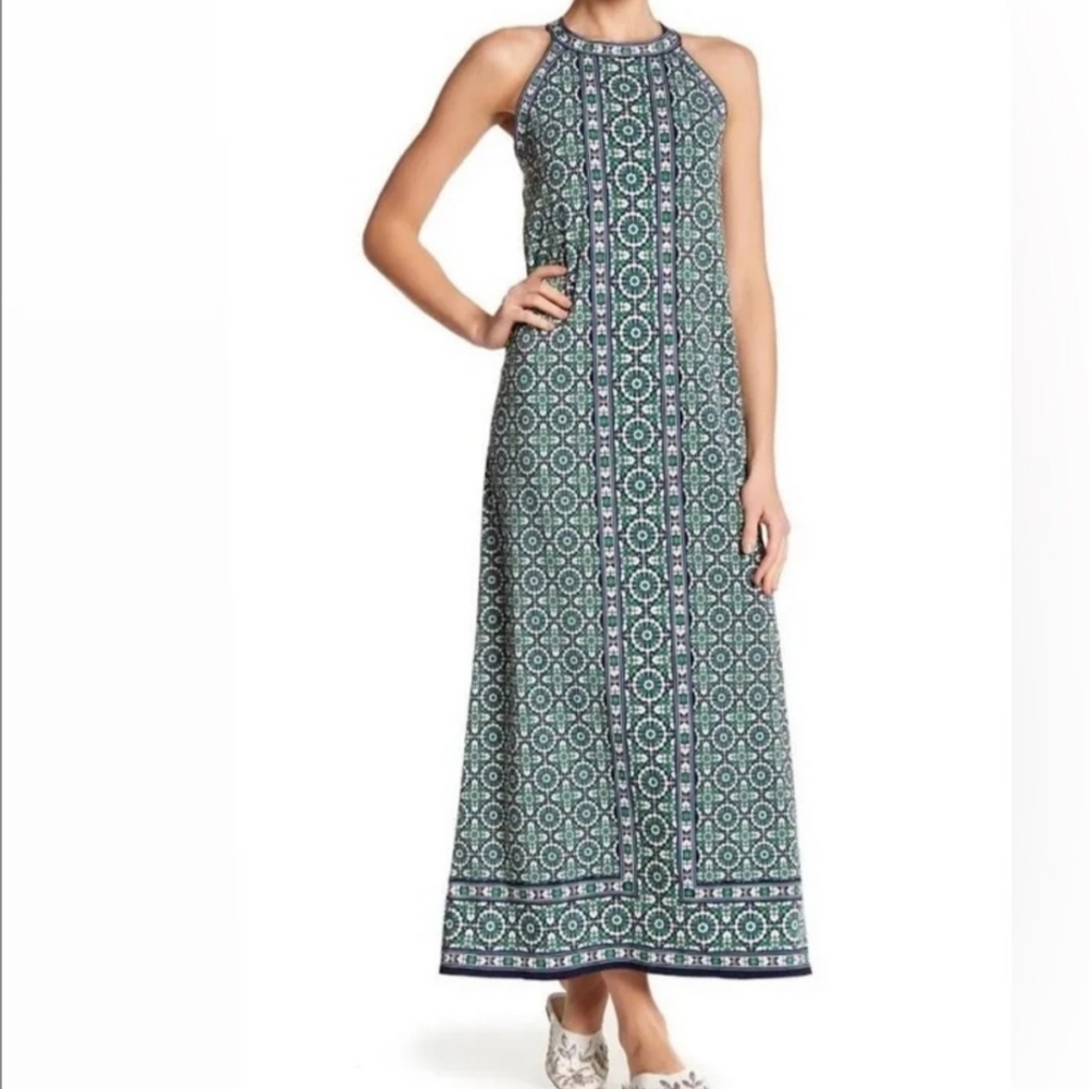 Max Studio Black and White Sleeveless Halter Maxi Dress